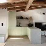 Loft 75mkw W Sercu Miasta アパート